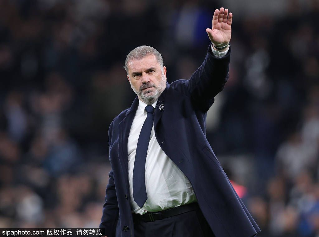 女被男啪到哭的视频网站