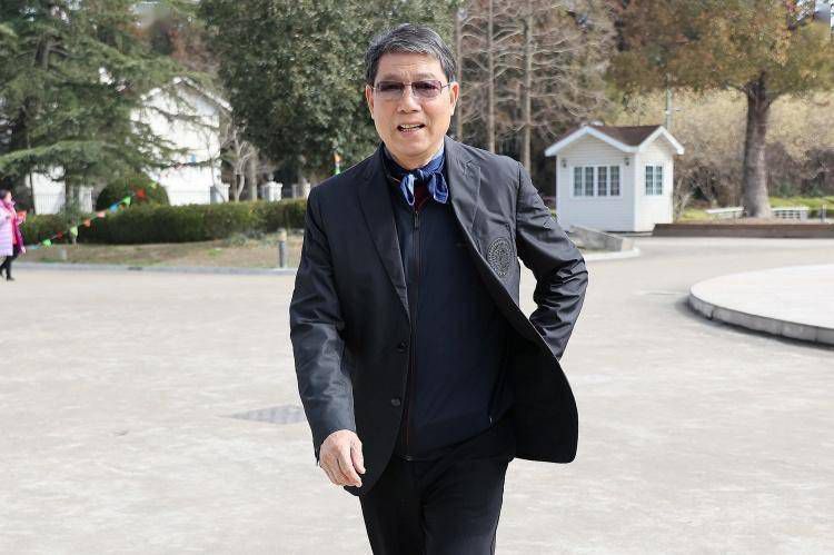 国产喷水女王在线播放