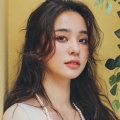 在妻子的嘴里